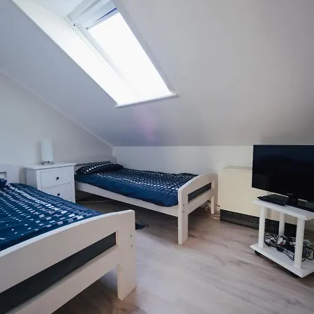 Beachcomber House A *